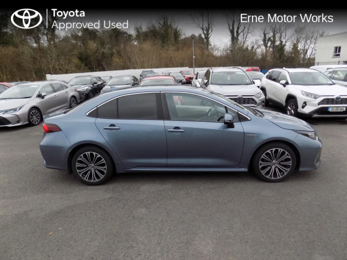 Toyota Corolla COROLLA HYBRID LUNA SPORT - Image 3