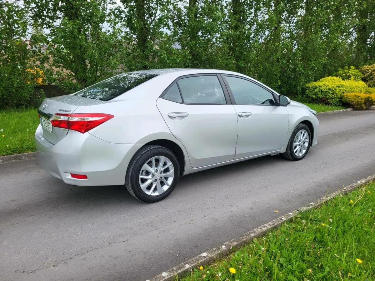 TOYOTA COROLLA  AUTOMATIC  PETROL - Image 2