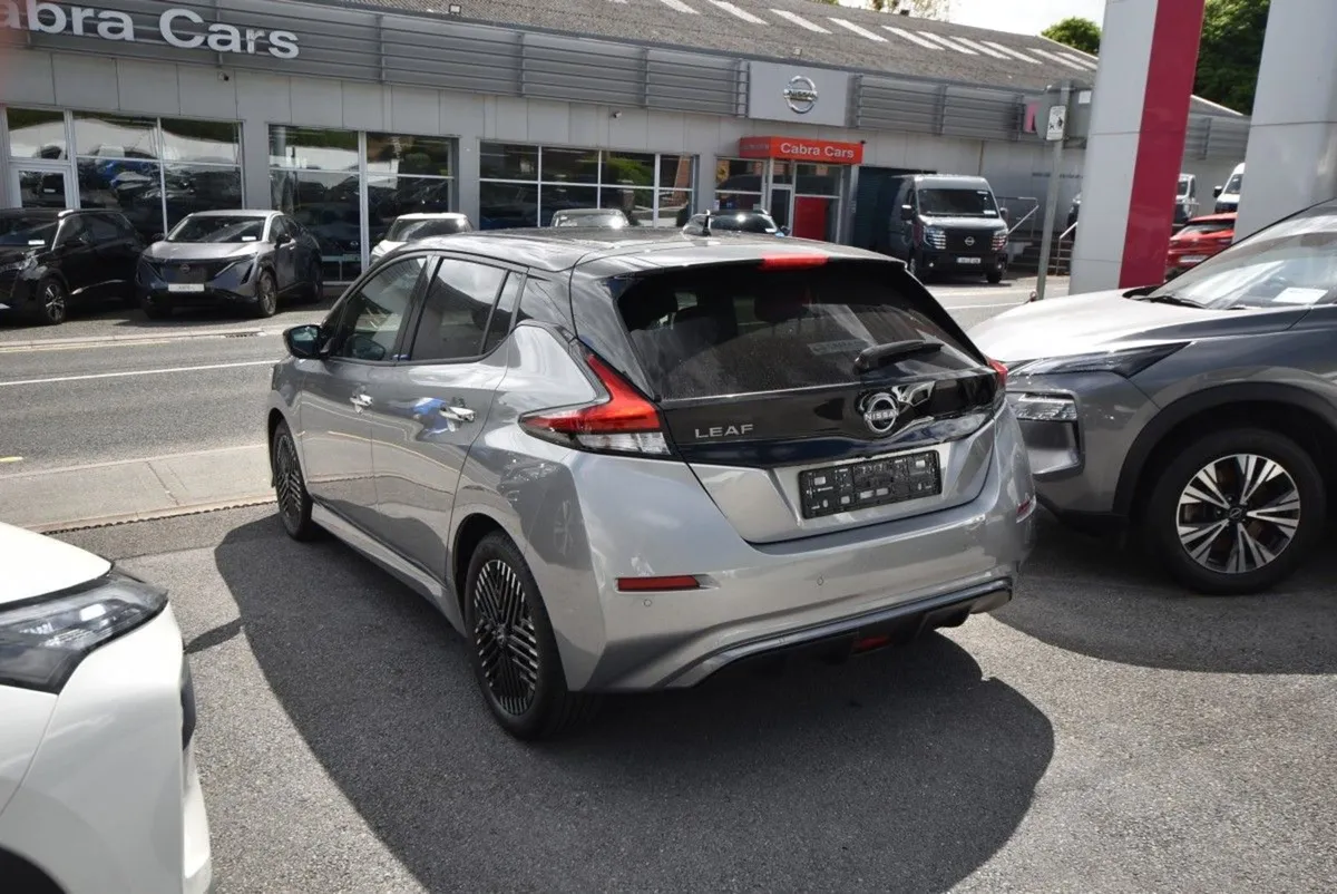 Nissan Leaf SVE 40kwh. Only 6 000kms - Image 4