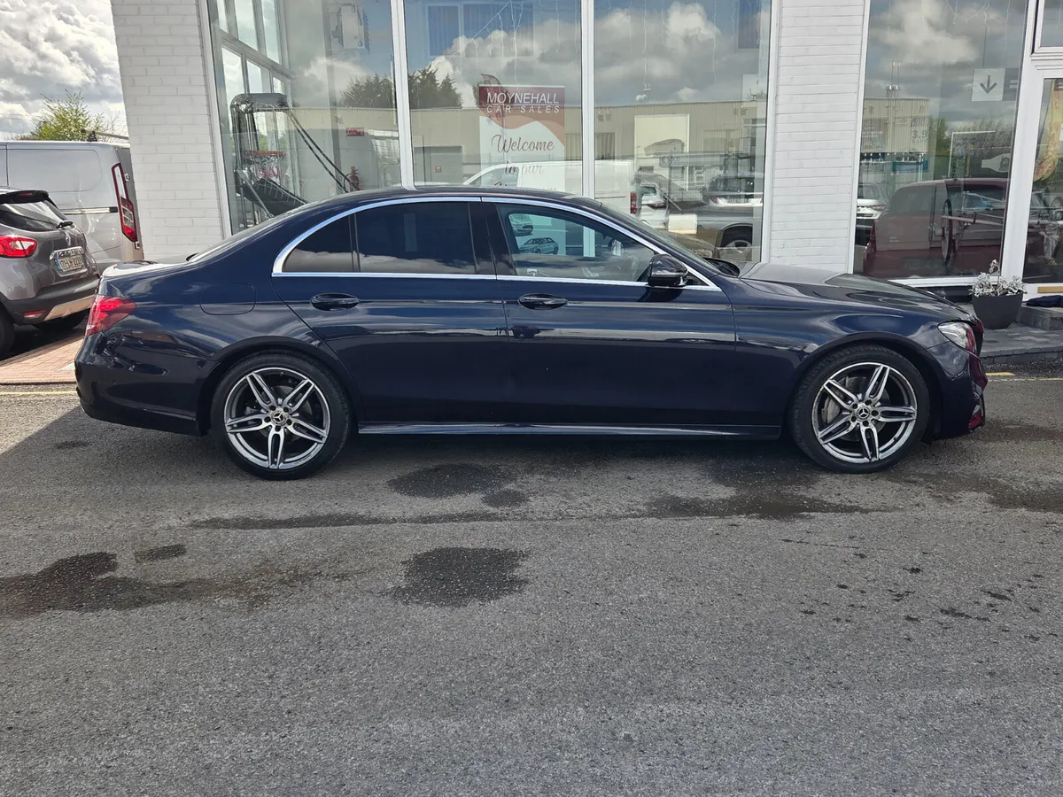 Mercedes-Benz E-Class 2019 - Image 3