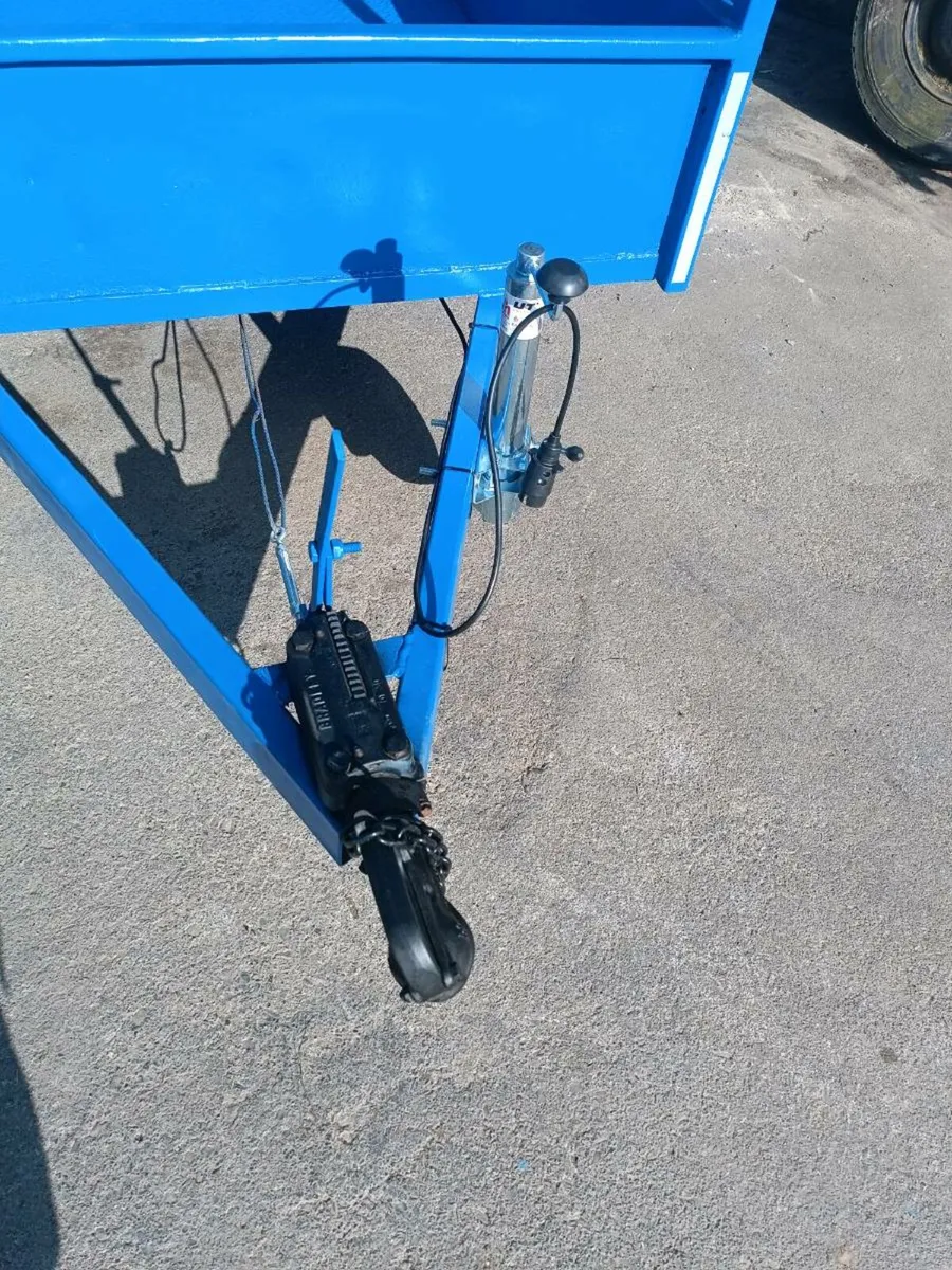 Builders trailer with brakes - Image 2