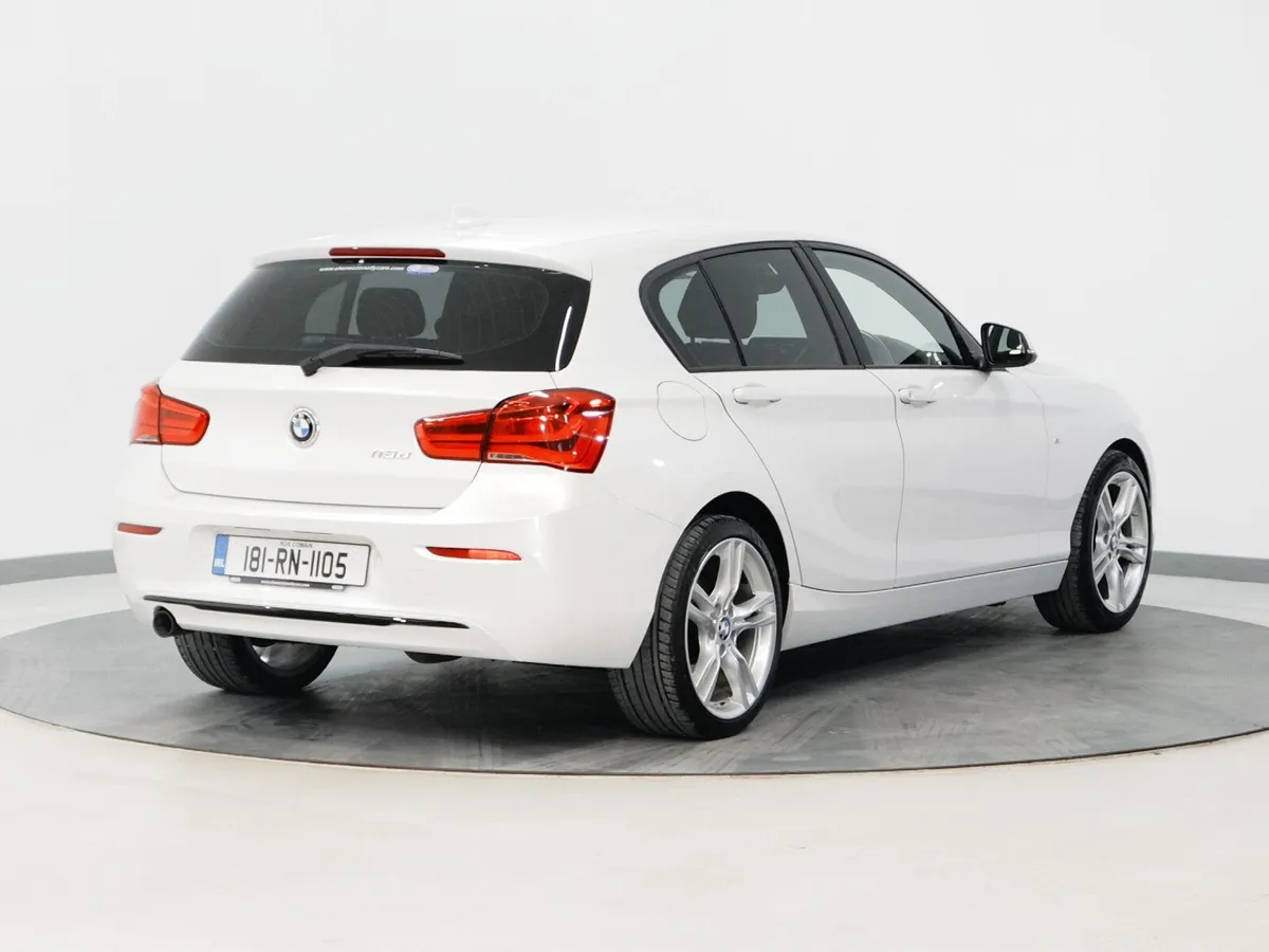 *102* 2018 BMW 1-Series 2.0D SPORT - Image 4