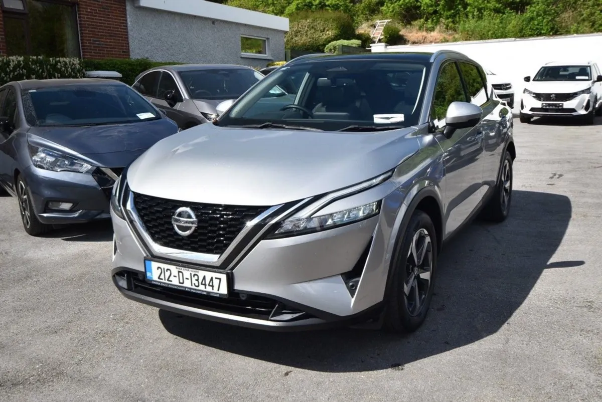 Nissan QASHQAI 1.3 Mild Hybrid SV Premium - Image 2