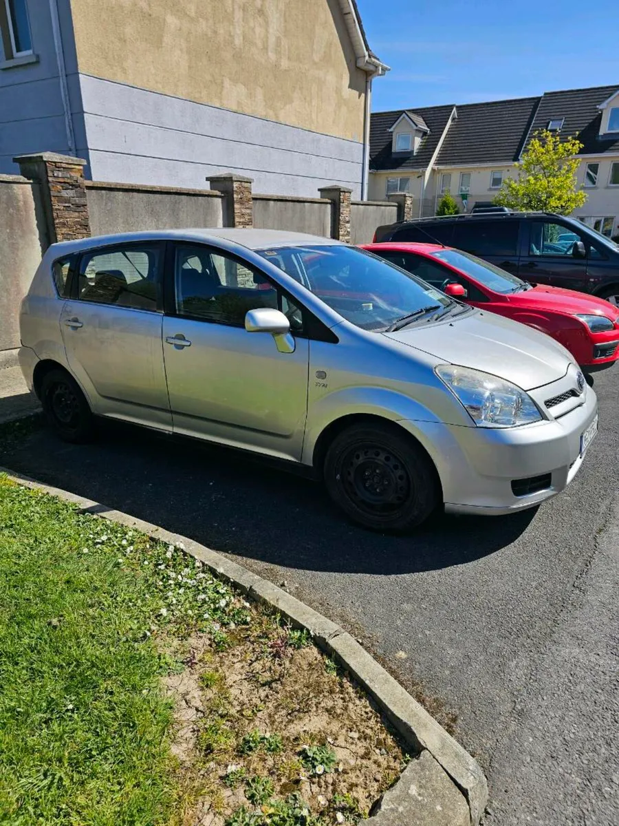 Car - Image 4