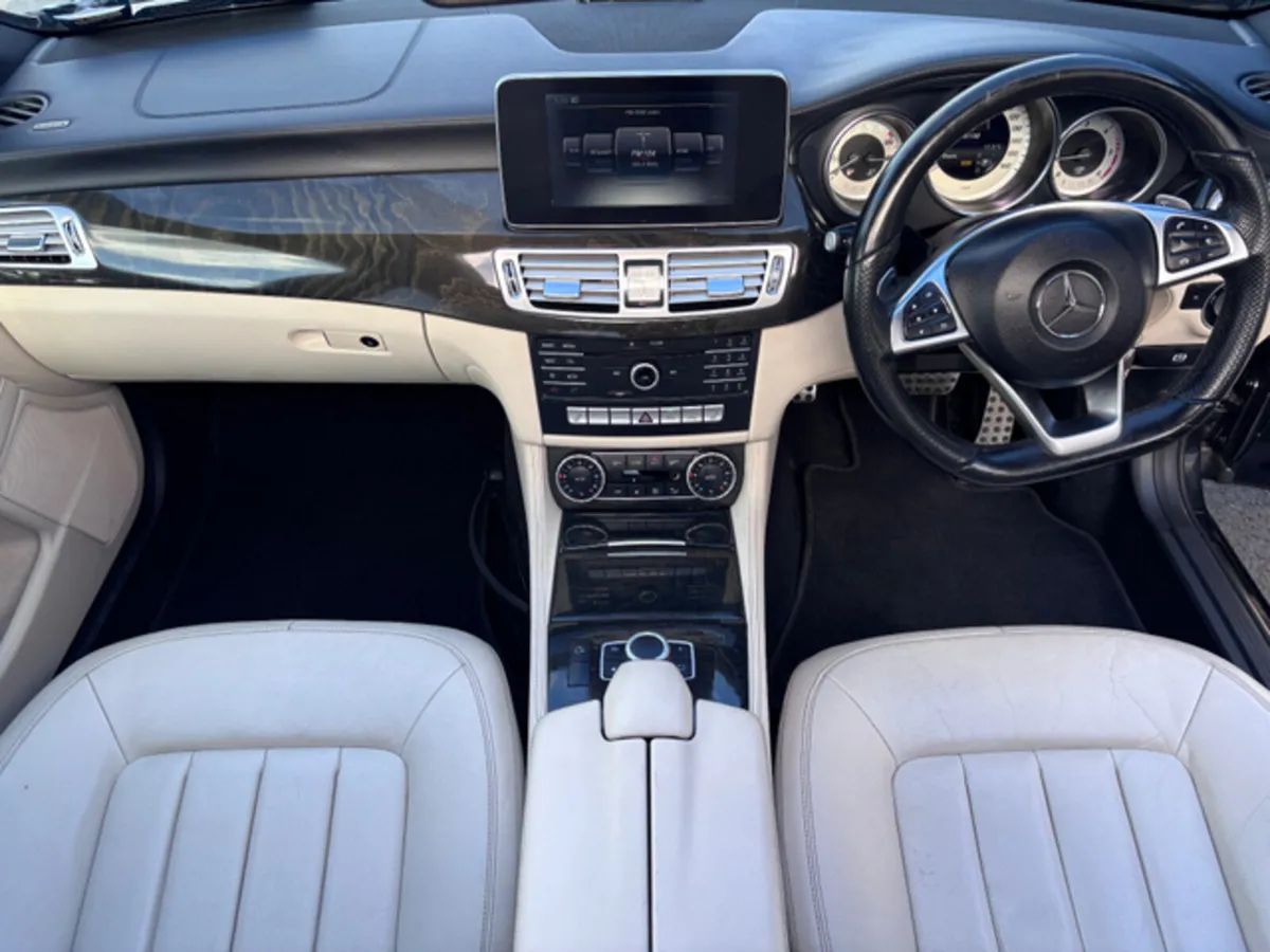 MERCEDES CLS 220D AMG LINE PREMIUM // SUNROOF - Image 2