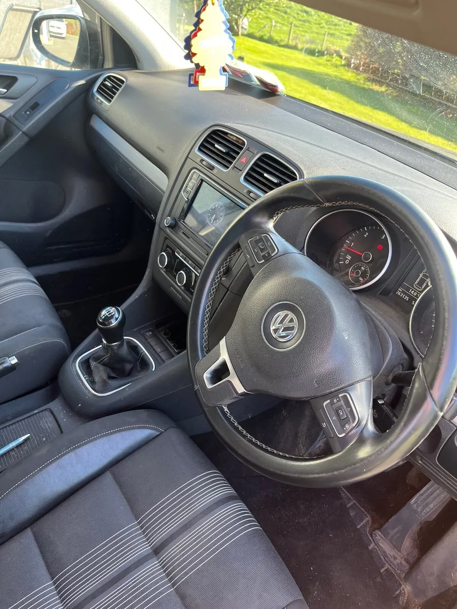 Volkswagen Golf - Image 2