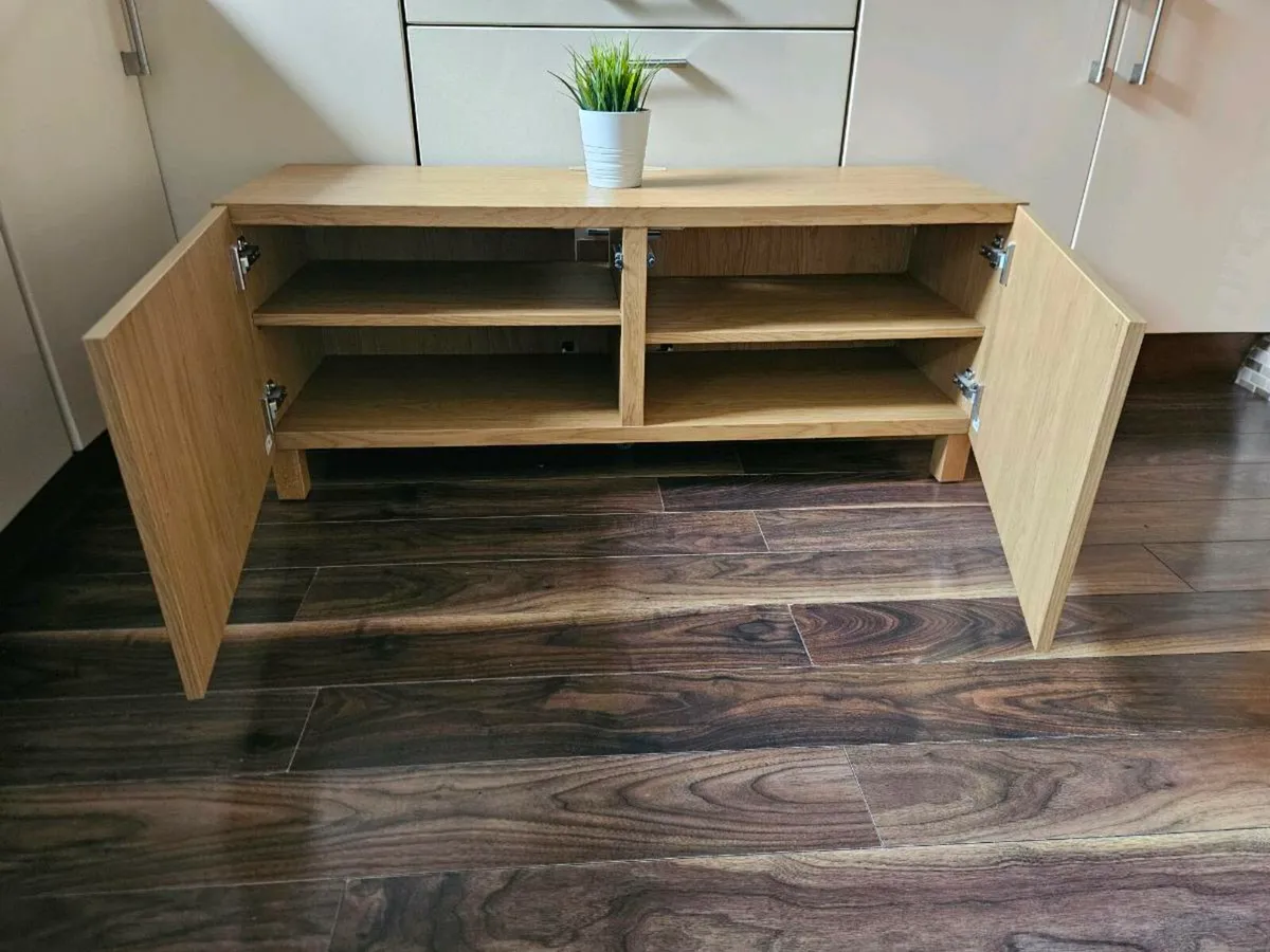 Ikea Besta Tv Unit 120x42x48cm - Image 2