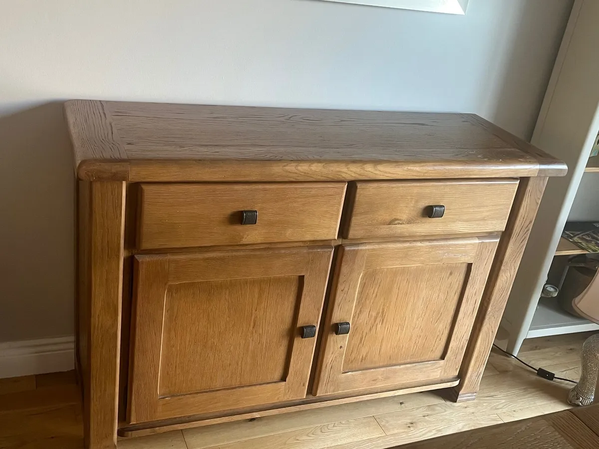 Side board - Image 1
