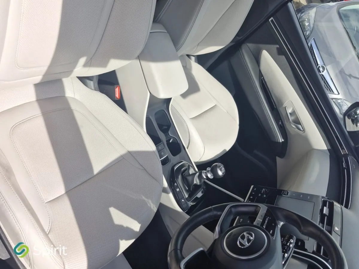 Hyundai Tucson 2WD Executive - Image 4