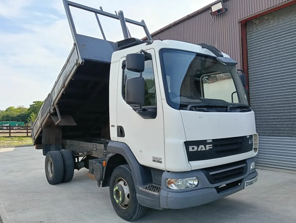 DAF Tipper (Manual Gearbox) - Image 3