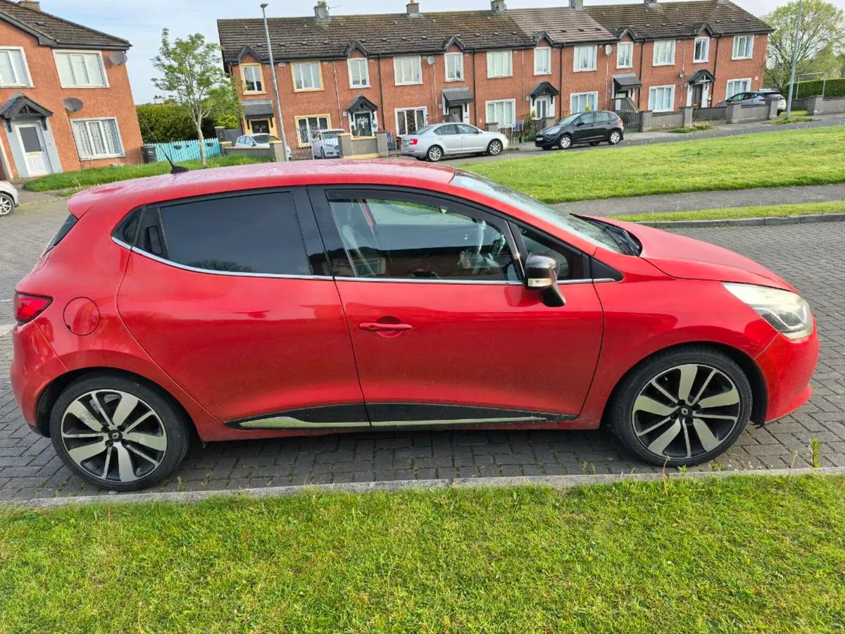 Renault Clio - Image 1