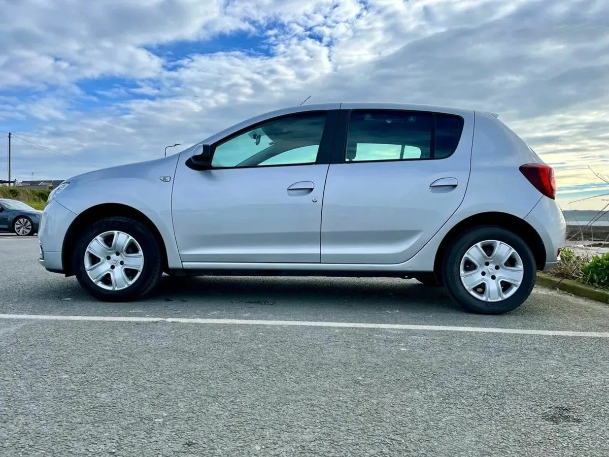 Dacia Sandero 2018 Signature - Low Mileage 72KM - Image 3