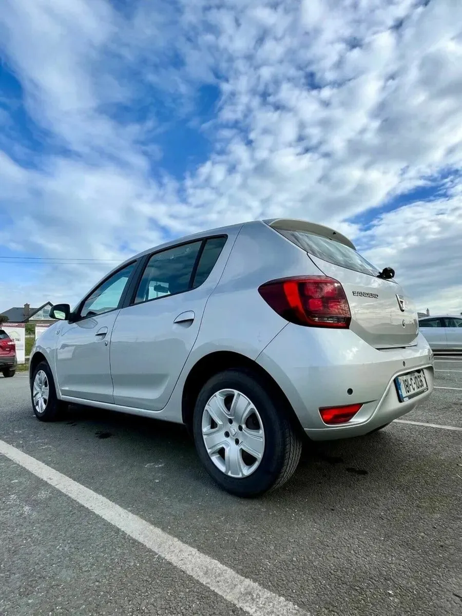 Dacia Sandero 2018 Signature - Low Mileage 72KM - Image 4