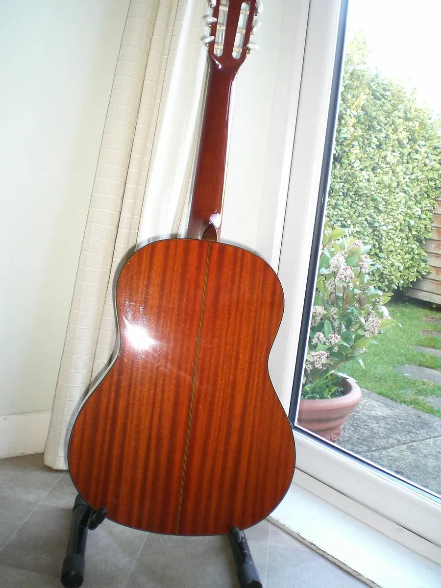 Mint Condition Valencia CG-180 Classical Guitar. - Image 4