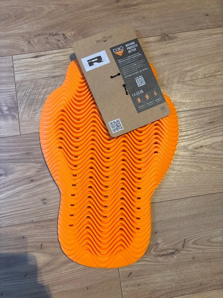 Richa Motorcycle jacket 3XL UK48 + back protector - Image 3