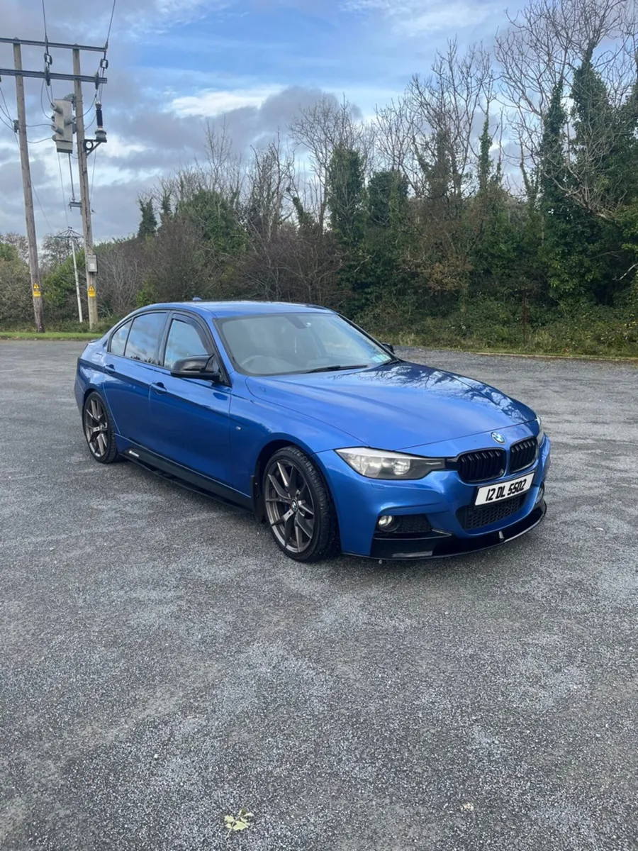 BMW 3-Series 2012 - Image 2