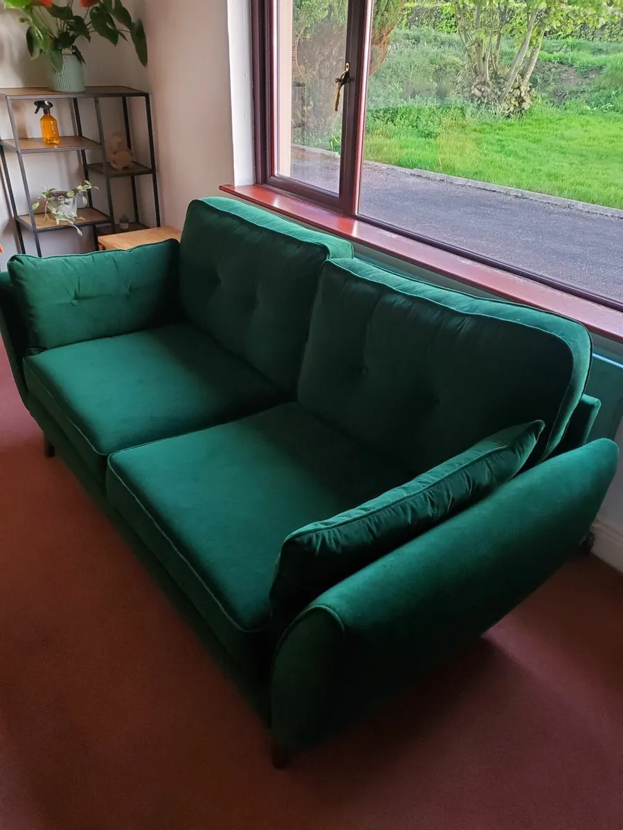 Couch - Image 4