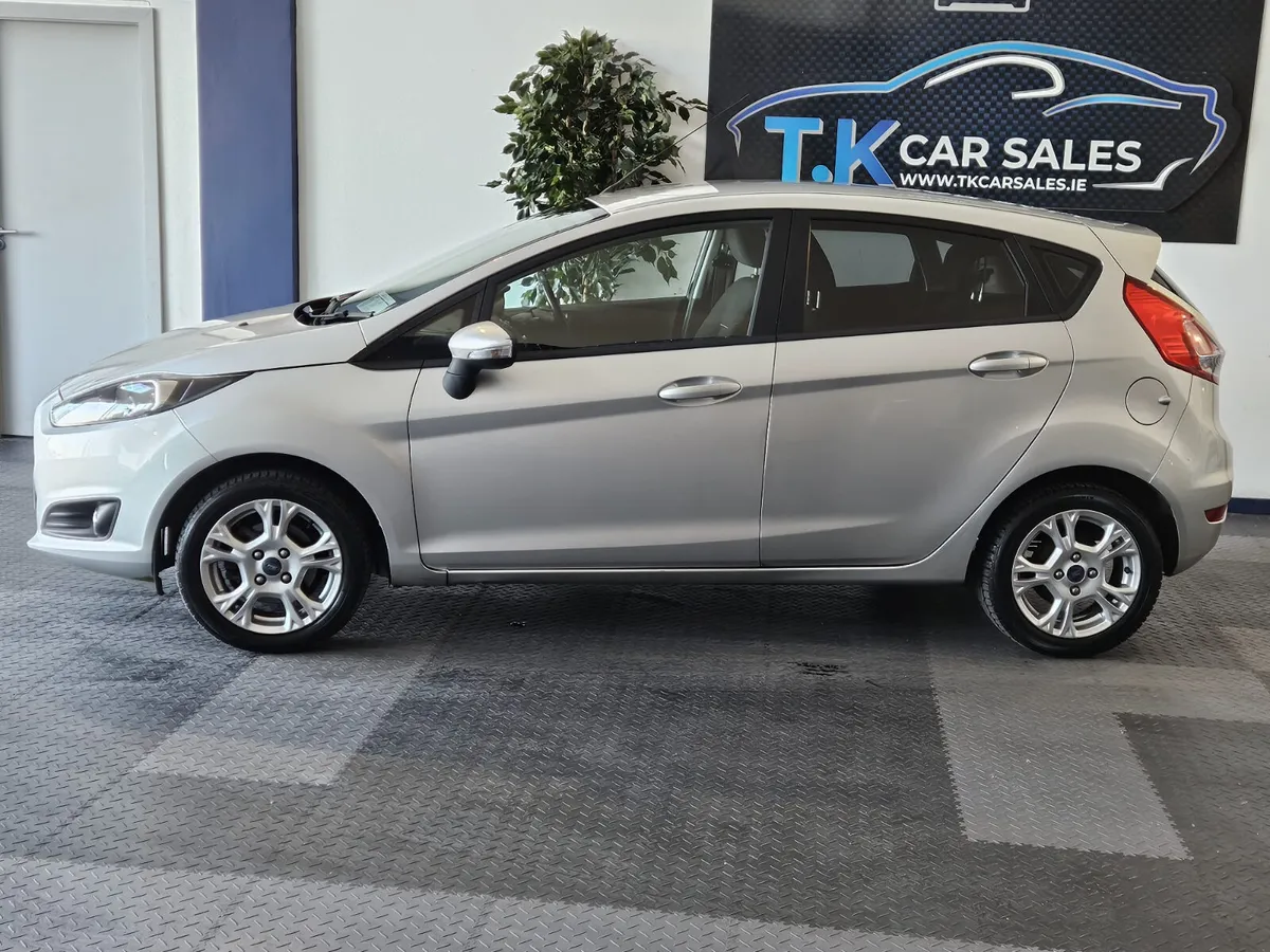 15 FORD FIESTA 1.25 PETROL - Image 4