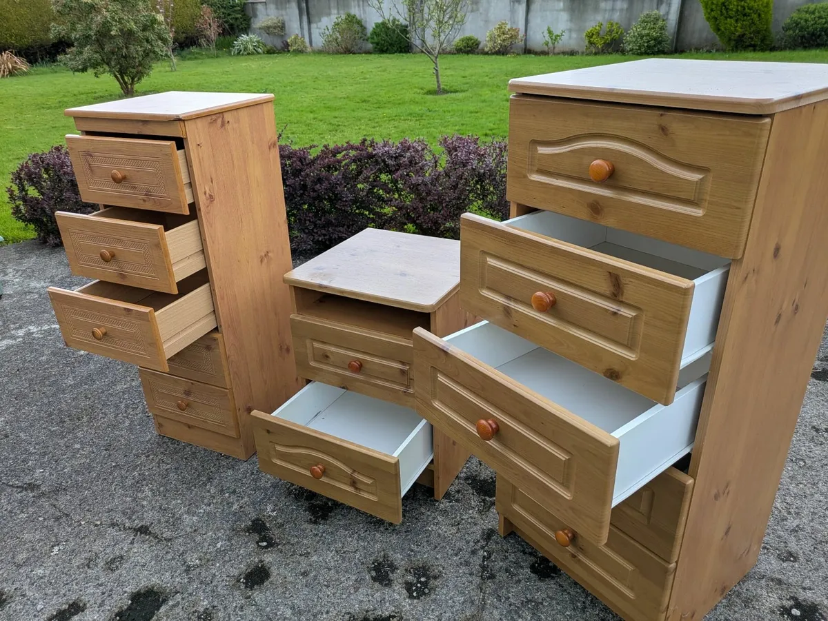 2 Bedroom Chest of Drawers and a Bed Side Locker - Image 3