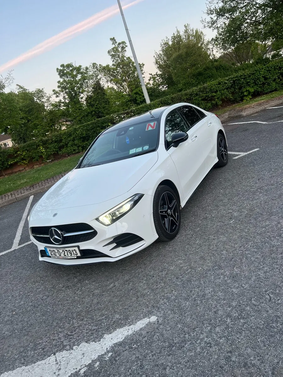 Mercedes A250e AMG Line, Premium Plus (2) Edition - Image 2