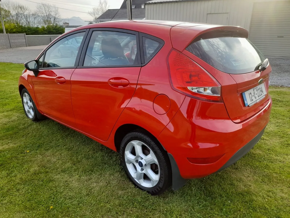Ford fiesta - Image 4