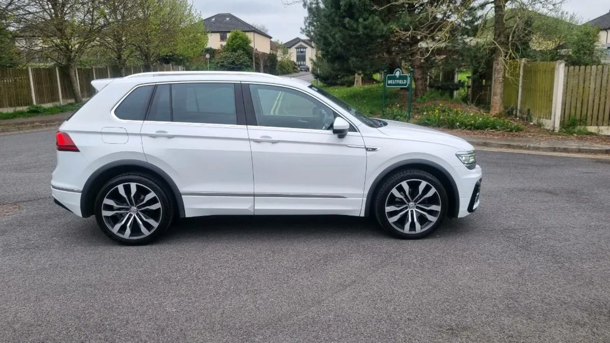 Car - Image 4