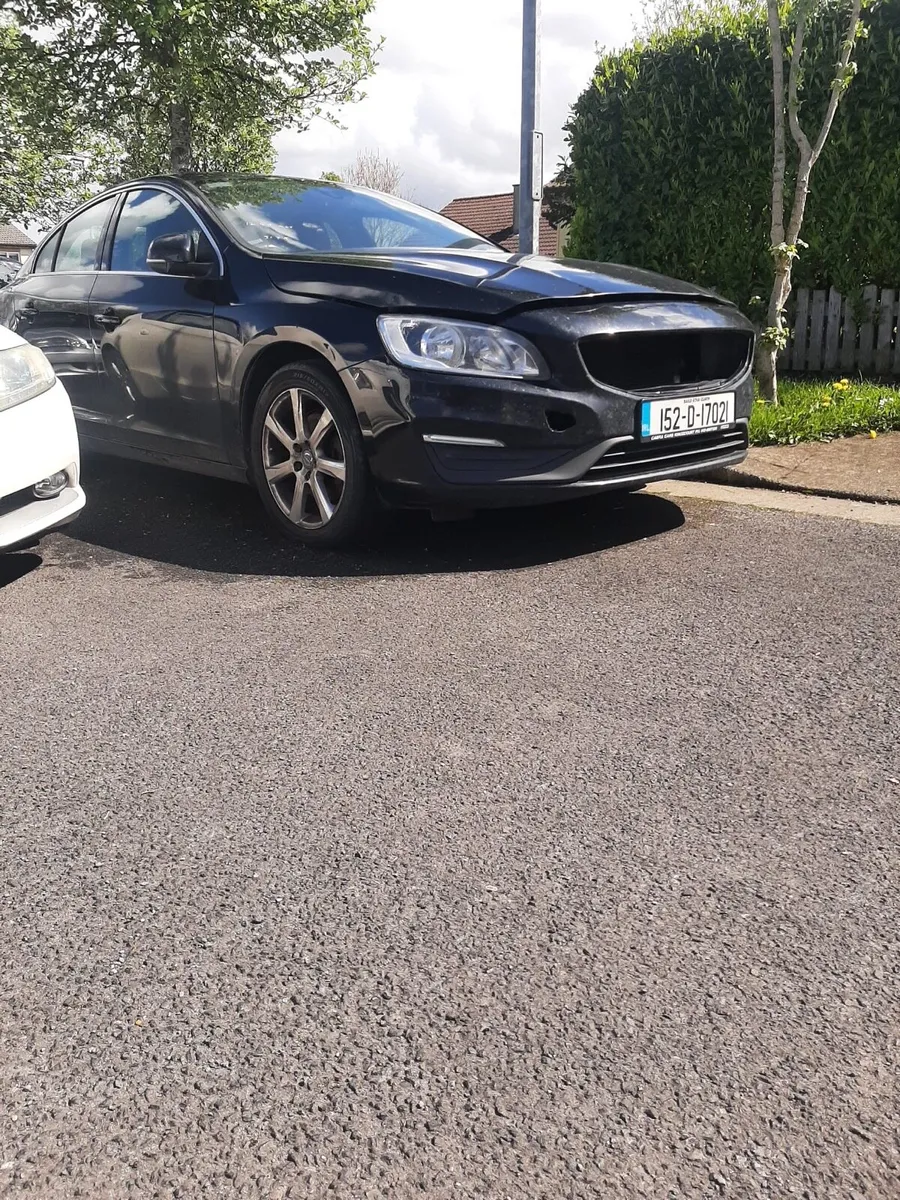 Volvo S60 (Engine needs attention) - Image 3