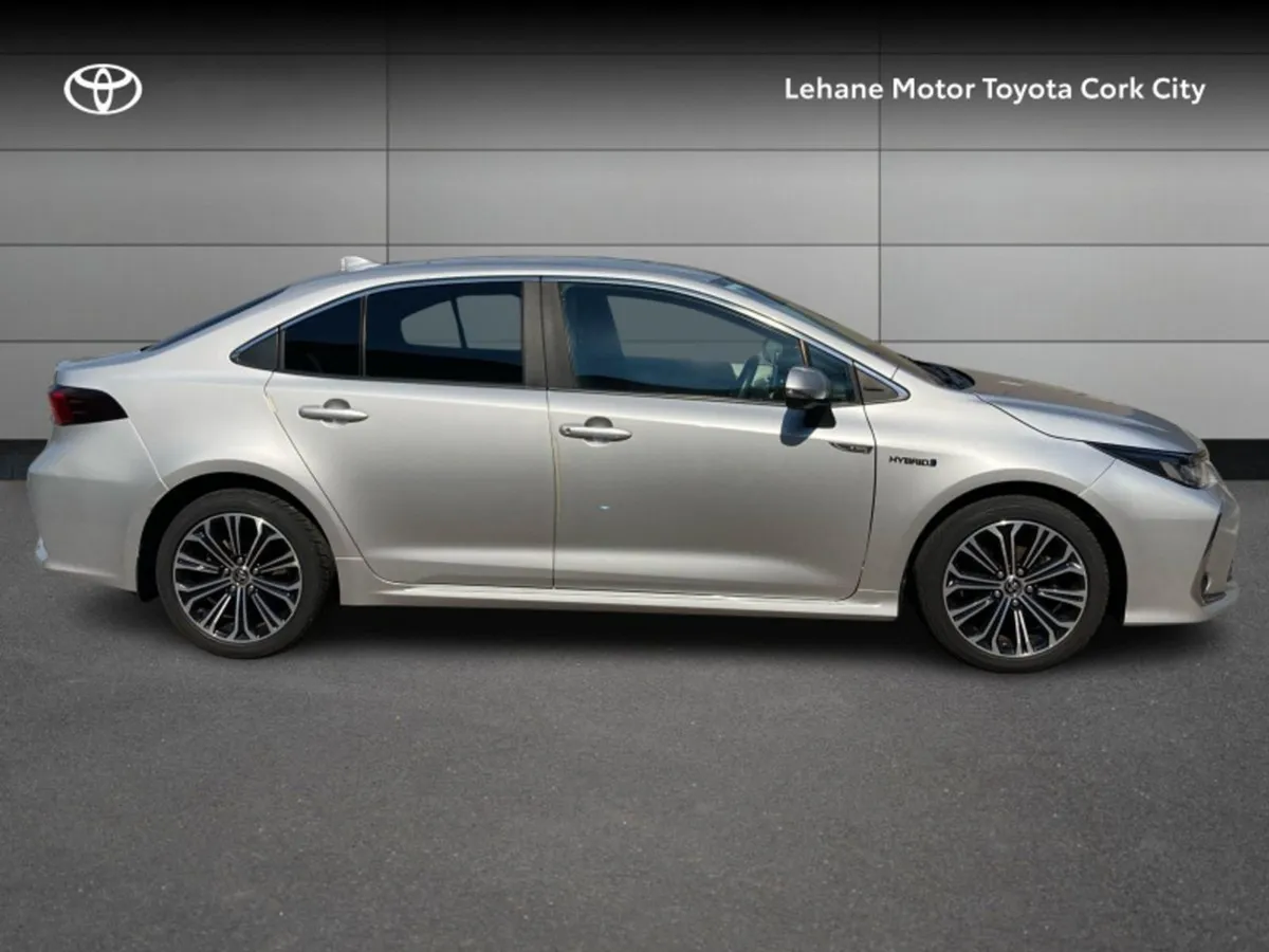 Toyota Corolla Hybrid Luna SP Sport 4DR - Image 3