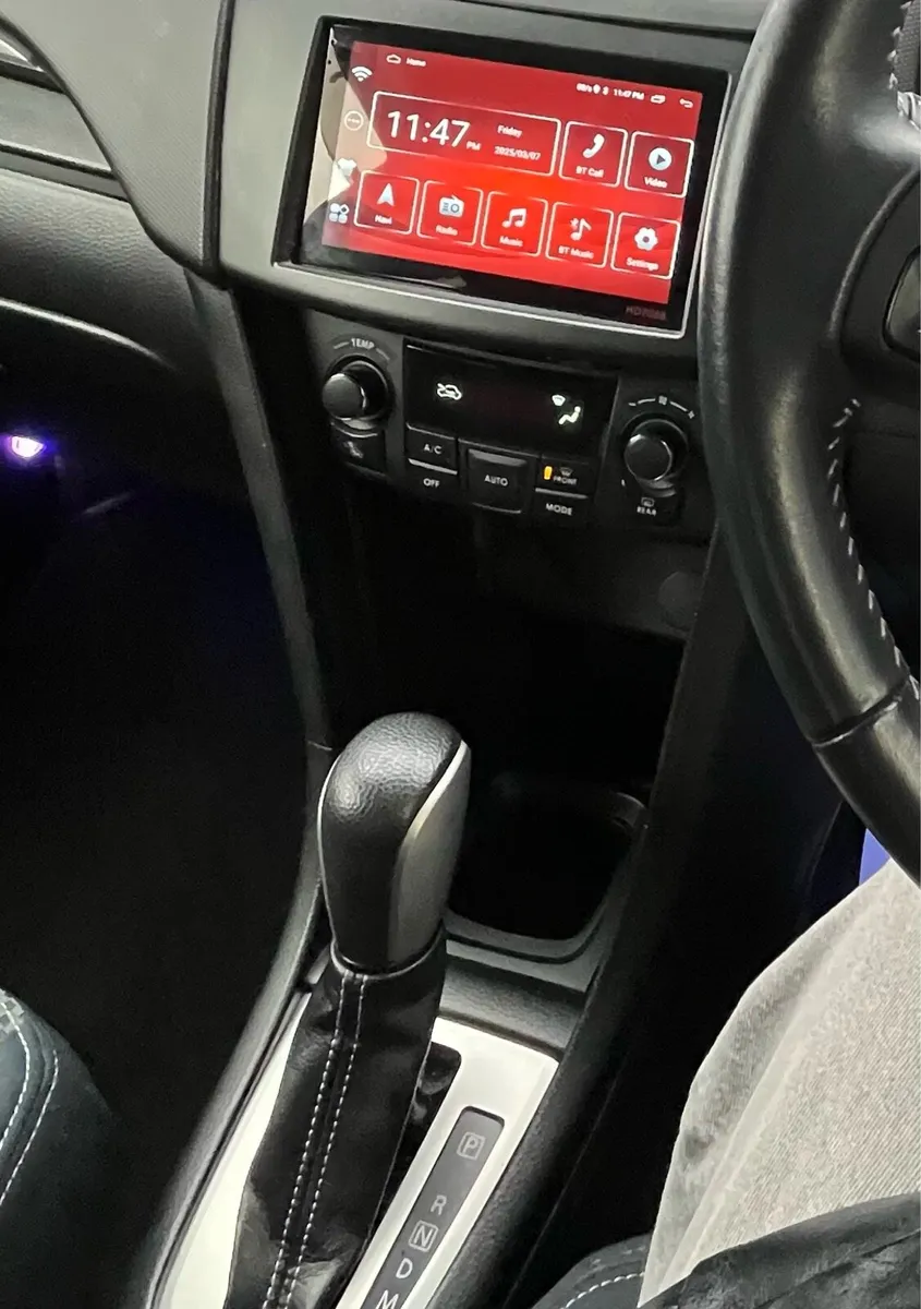 Car - Image 4