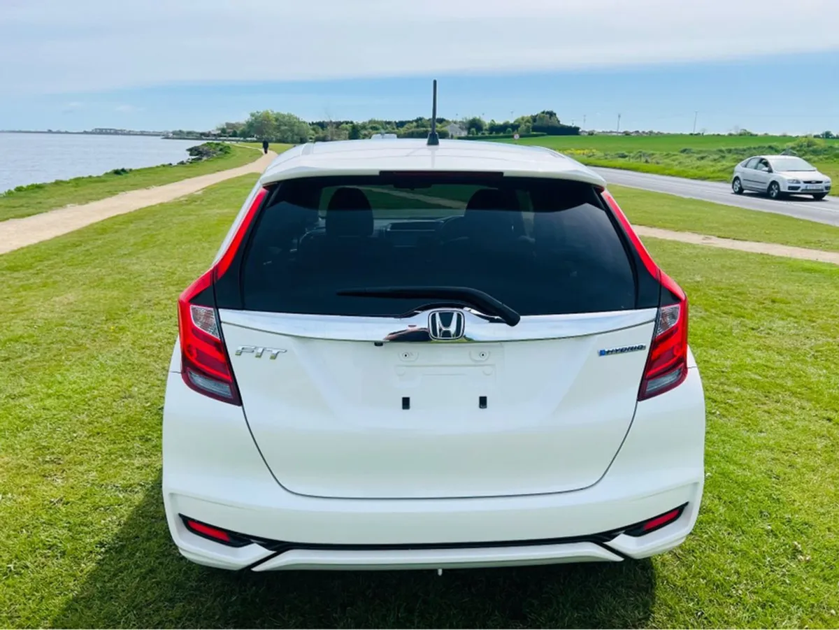 Honda Fit 1.5l Hybrid - Mint Condition - Image 4