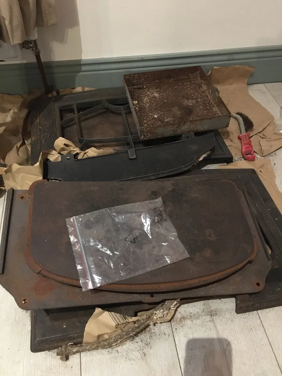 Stanley stove for parts or repair - Image 3