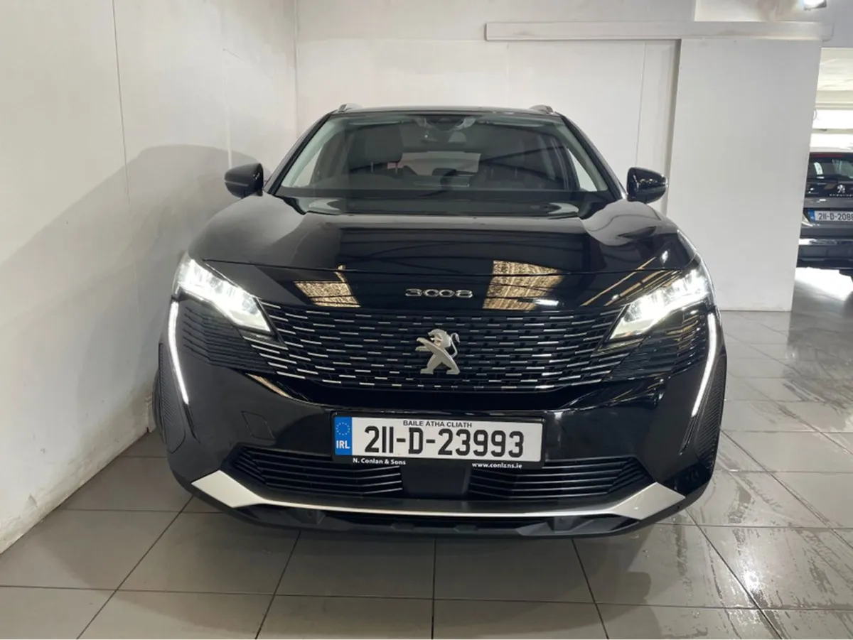 Peugeot 3008 Allure 1.5 Diesel Blue 130 - Image 4
