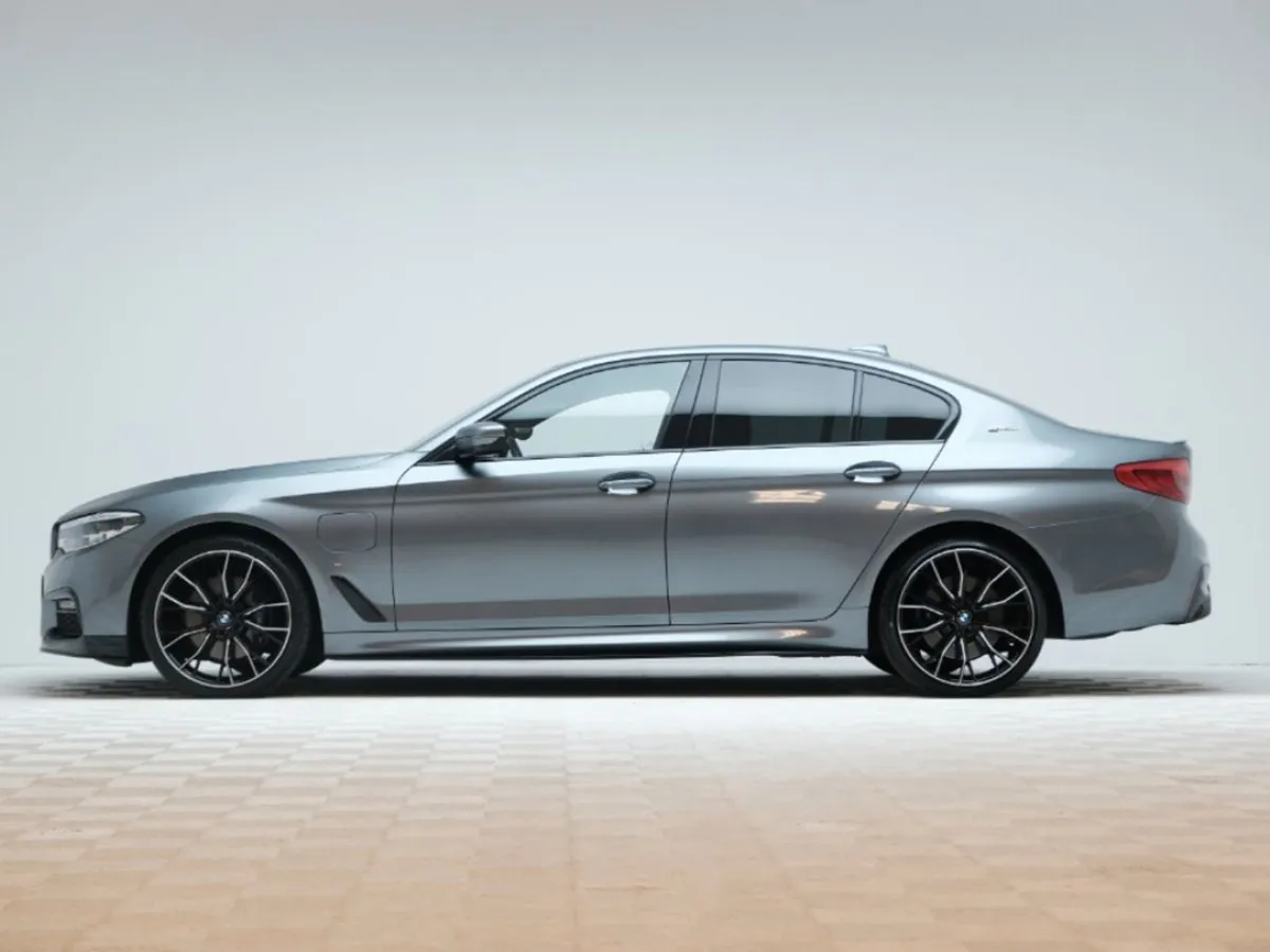 BMW 5 Series 530E M Sport - Image 4