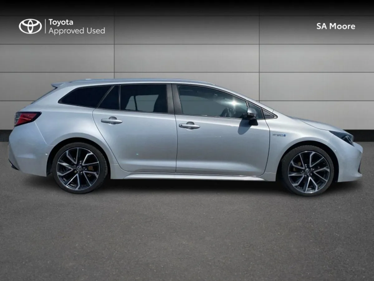 Toyota Corolla 2.0 Hybrid Estate - High Spec - Image 3