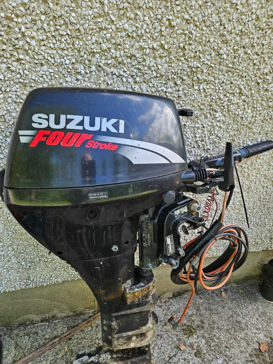 4 Stroke Suzuki Outboard engine , Price Reduced - Image 1