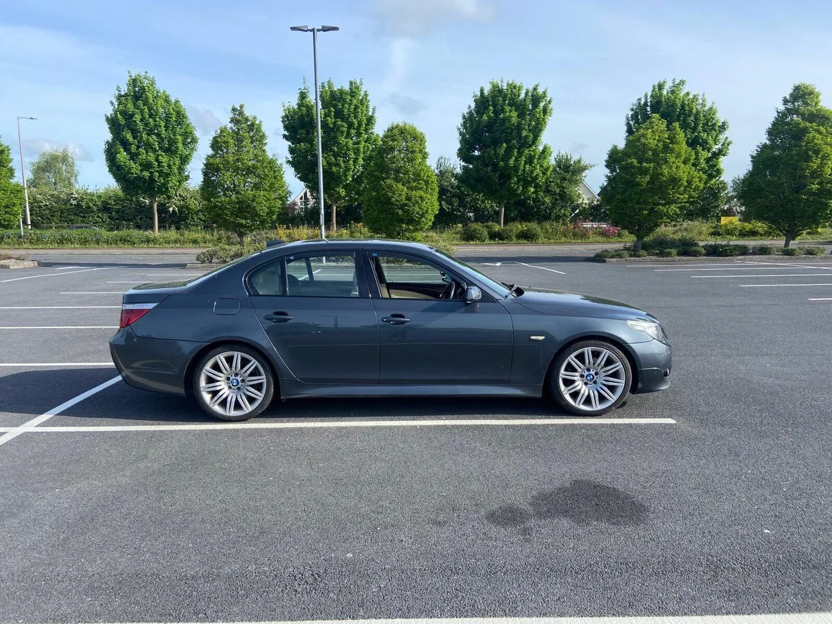 BMW 5-Series 2009 price drop 5700 - Image 1