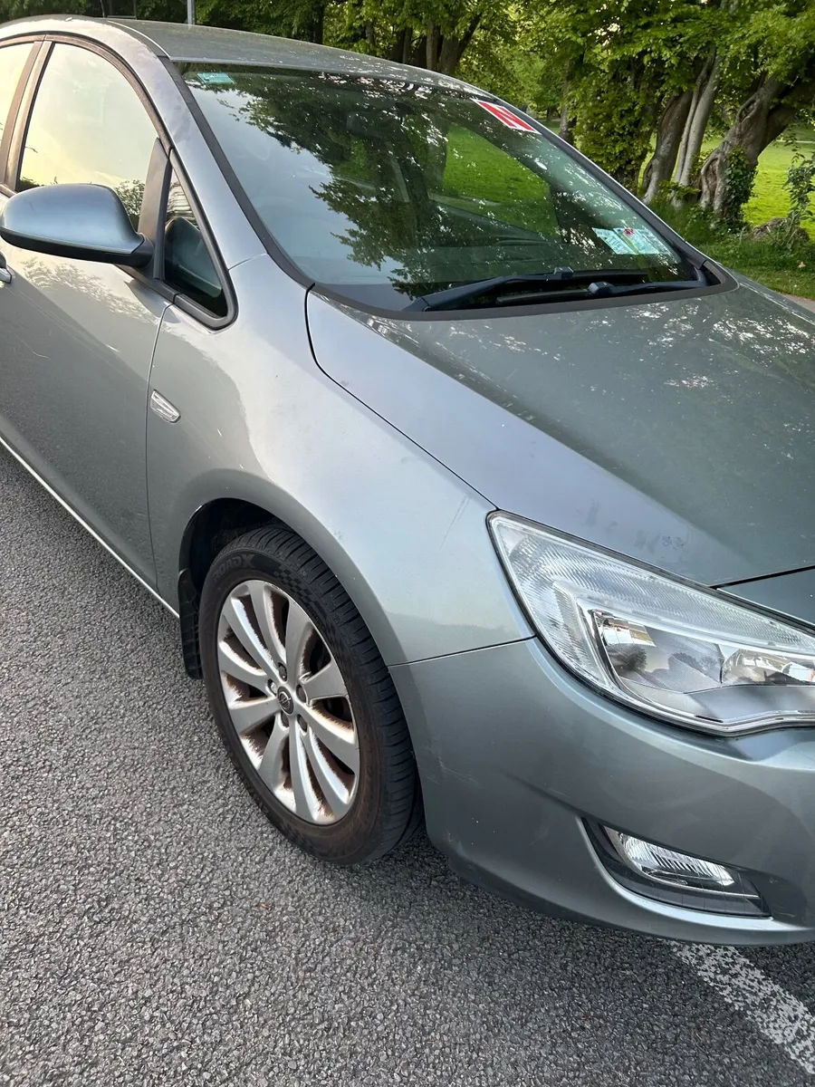 *sale agreed* Opel Astra 2012 1.4L - Image 4