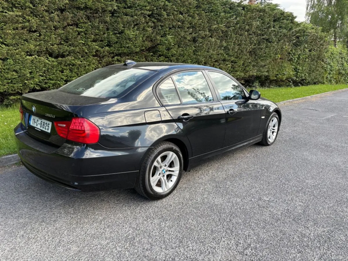 BMW 3 Series D ES Edition Zji1 4DR - Image 3