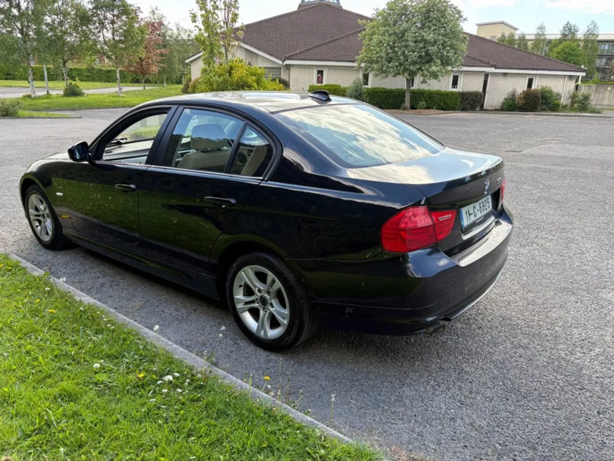 BMW 3 Series D ES Edition Zji1 4DR - Image 4