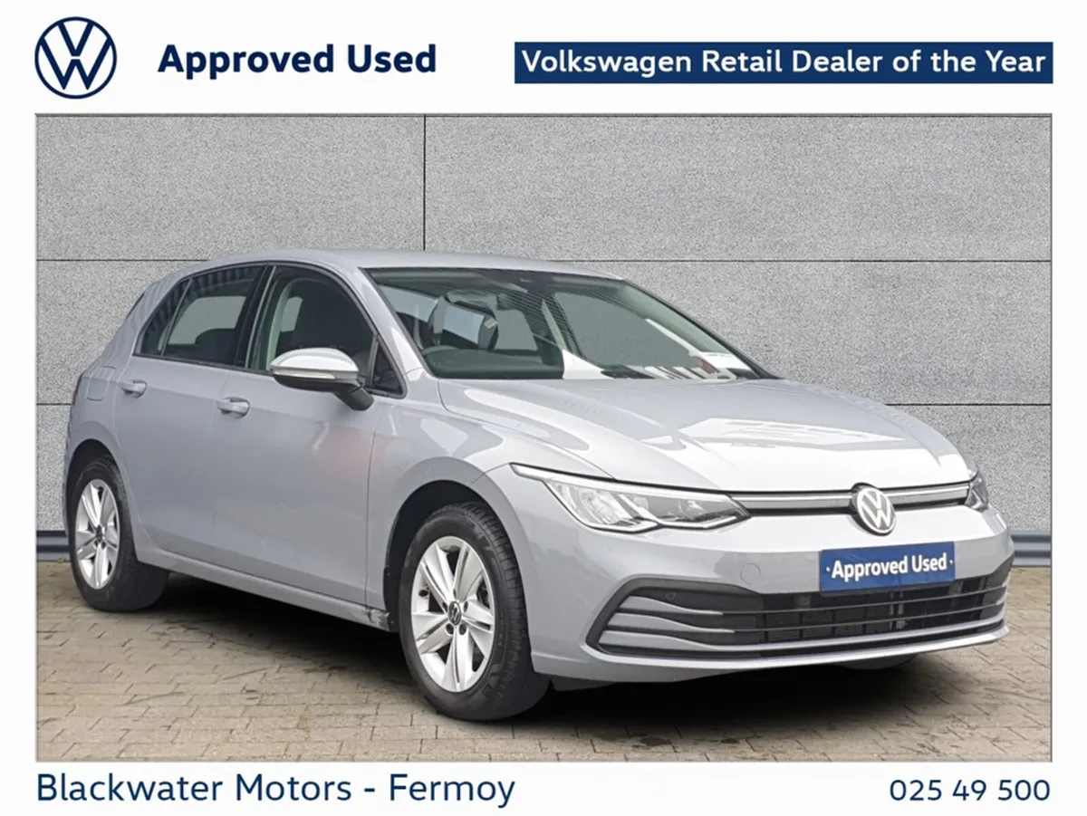 Volkswagen Golf 1.0TSI 110BHP 5DR LIFE WITH REAR V - Image 1