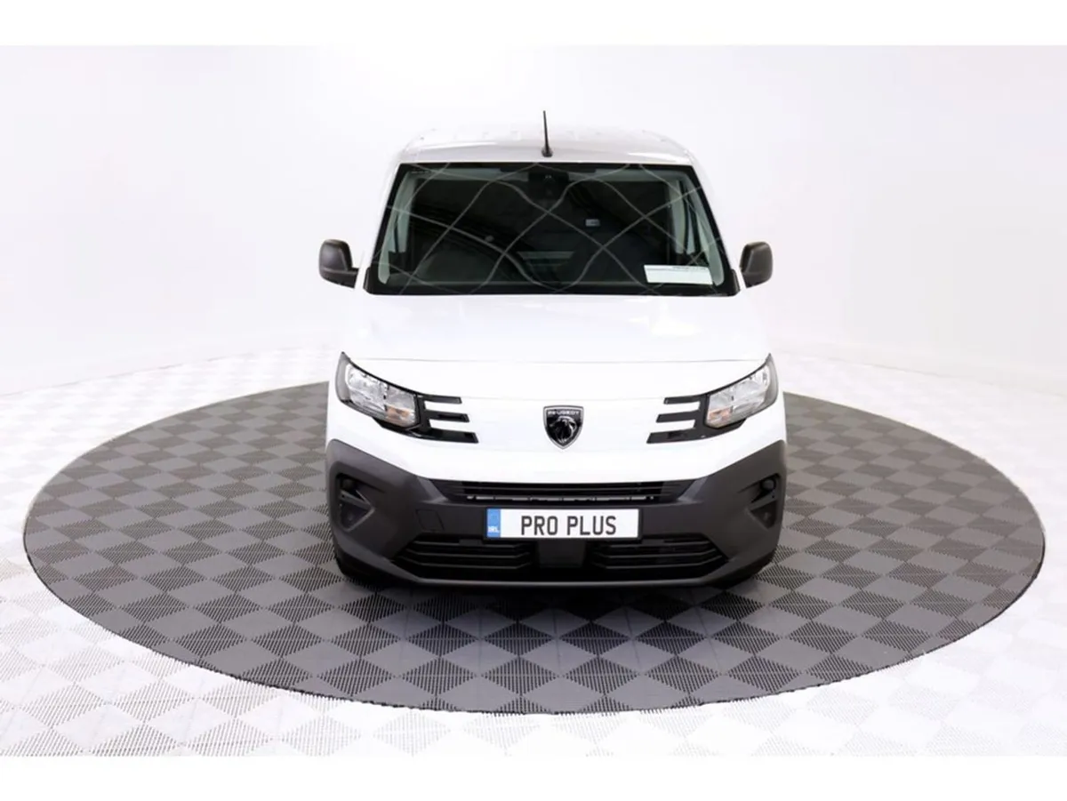 Peugeot Partner Pro Plus 1.5 Diesel 100HP 650kg - - Image 2