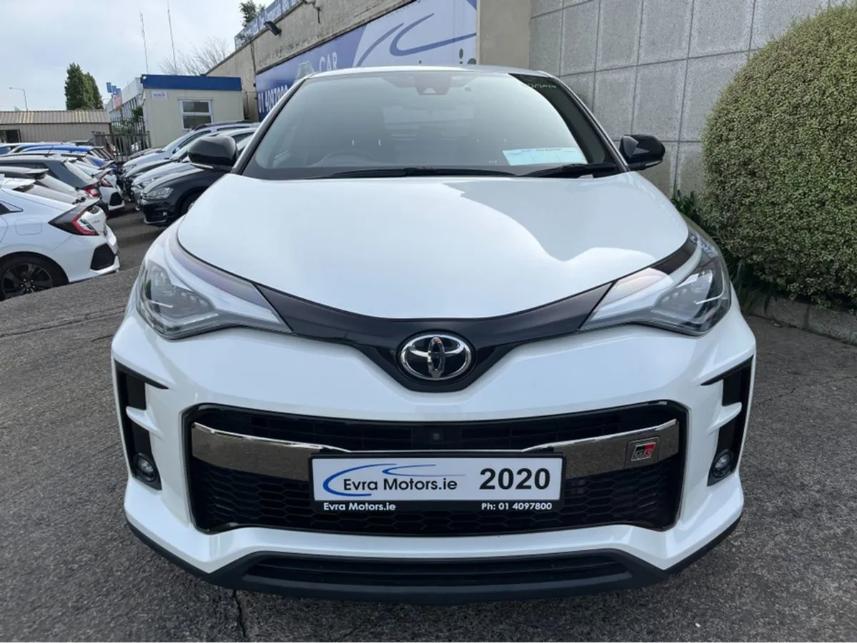 Toyota C-HR GR Hybrid 1.8 Petrol Automatic //high - Image 2