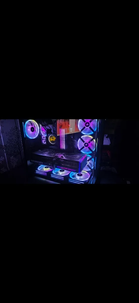 ASUS ROG Strix GeForce RTX 4090 OC 24GB - Like New - Image 1