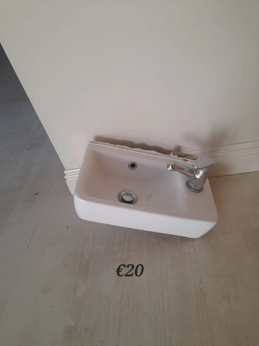 Bathrooms - Image 1