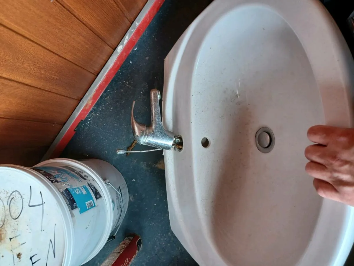 Bathrooms - Image 4