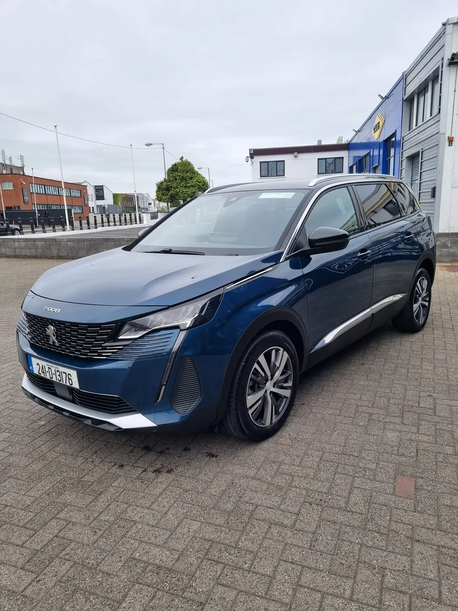 2024 Peugeot 5008 Allure 1.5d - Image 2