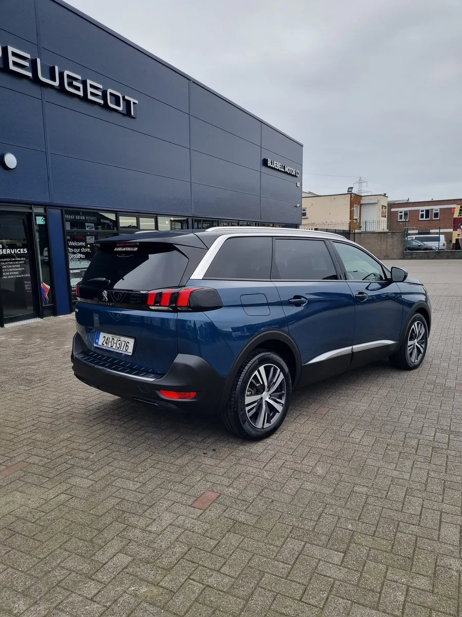 2024 Peugeot 5008 Allure 1.5d - Image 3