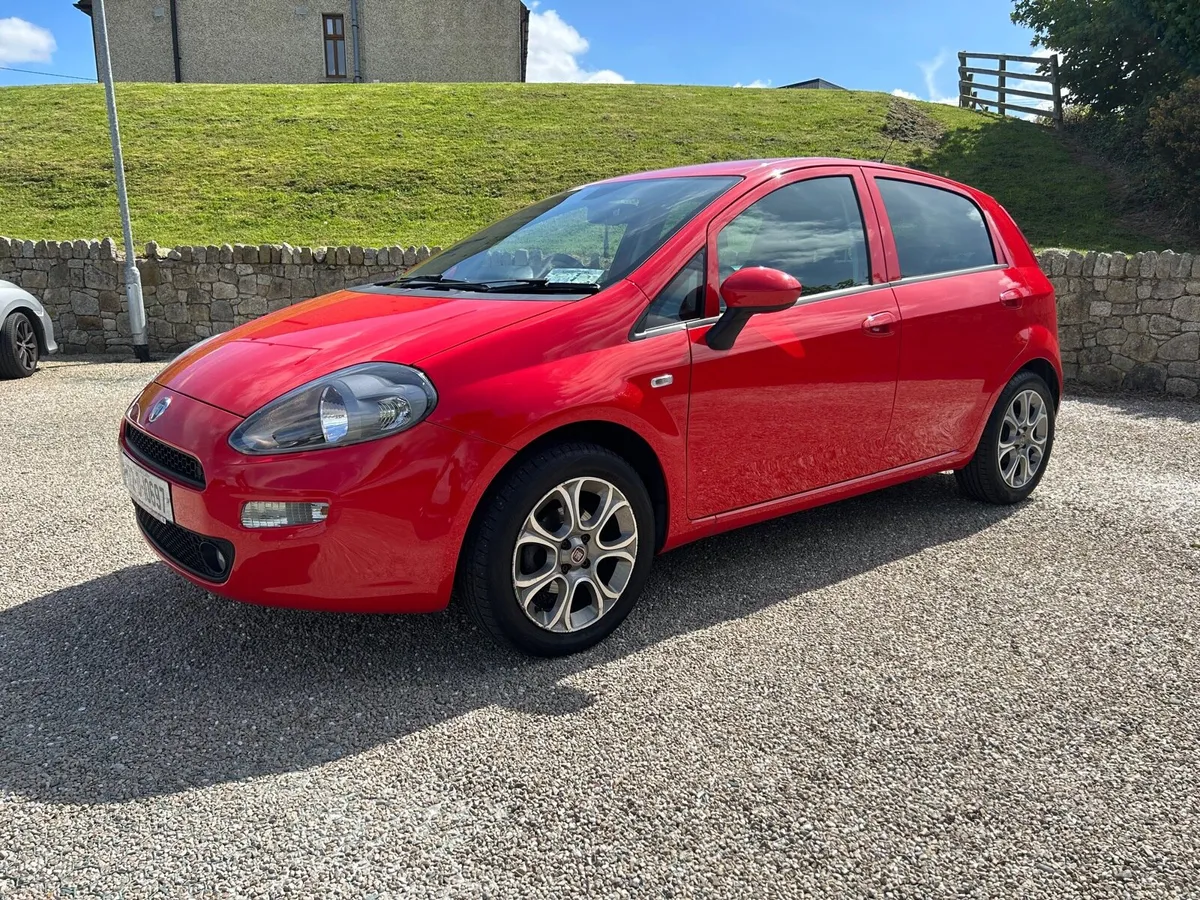 Fiat Punto 2017 - Image 2
