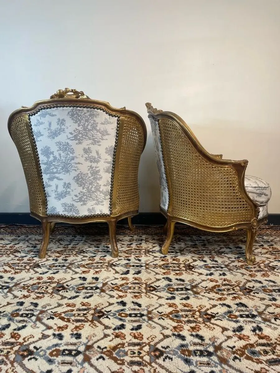 FLASH SALE ! Was 650 Now 500 ! A Lovely Pair of Vintage French Bergere and Carved Giltwood Reupholstered Chairs. - Image 3