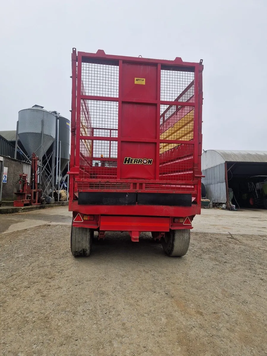 Herron silage trailer - Image 3
